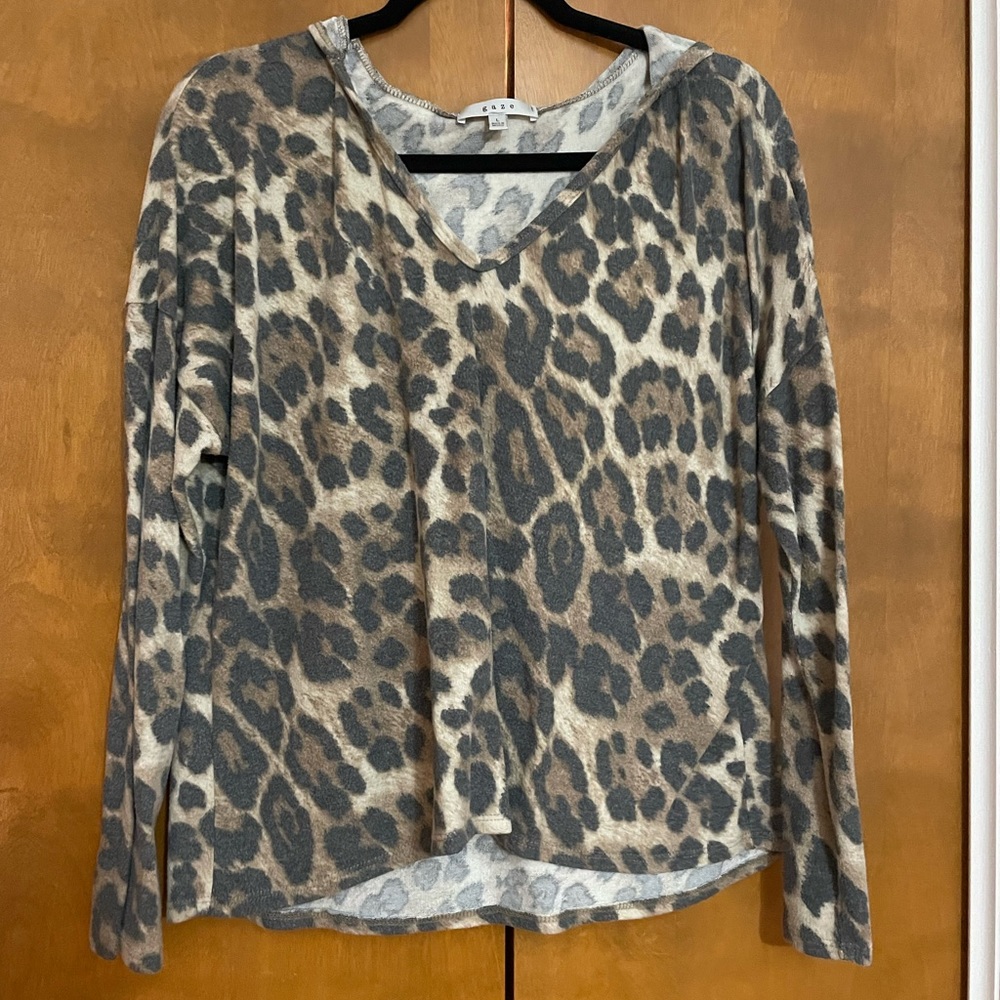 Leopard crop pullover